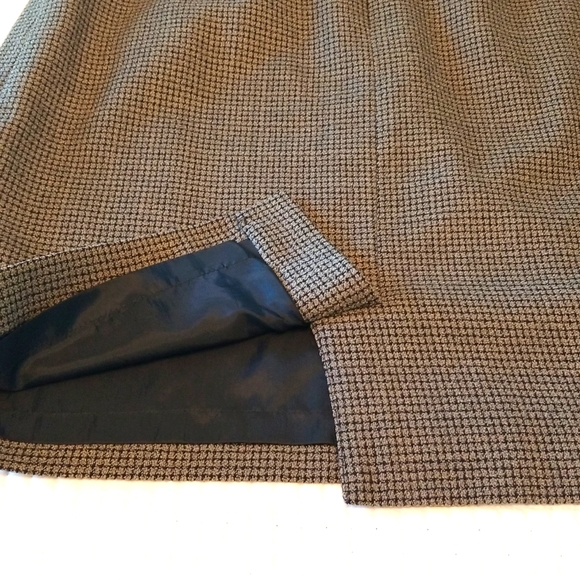 Jones New York Women's Wool Skirt, Gray and black checkered, US size 14 - Picture 3 of 7
